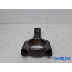 Renault - Megane - Connecting rod