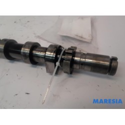 Renault - Megane - Camshaft