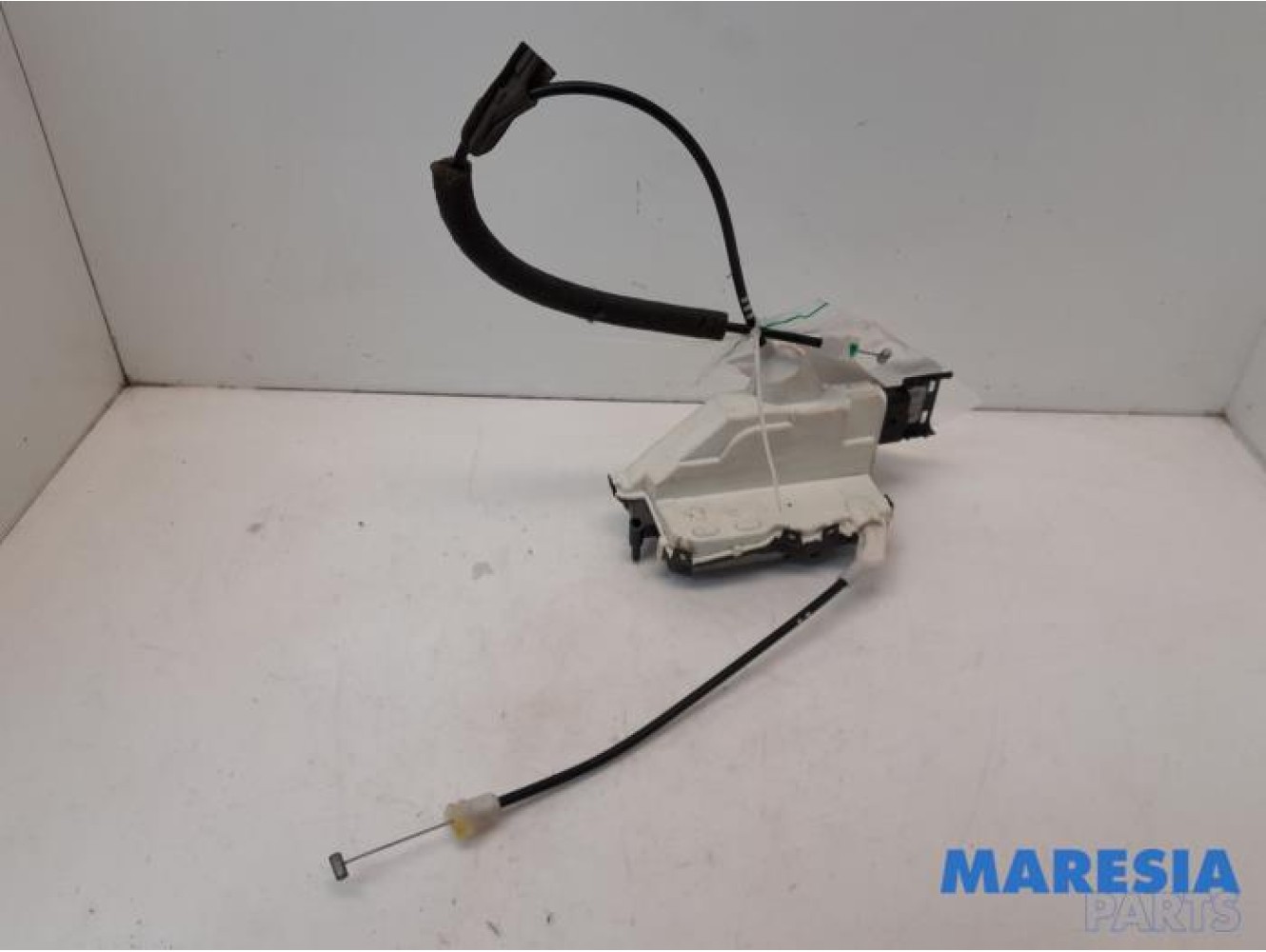 Peugeot - 3008 - Front door lock mechanism 4-door, right