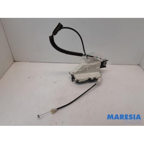 Peugeot - 3008 - Front door lock mechanism 4-door, right