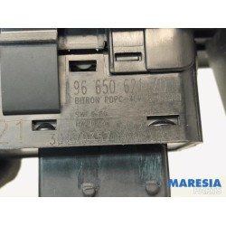 Peugeot - 3008 - Multi-functional window switch