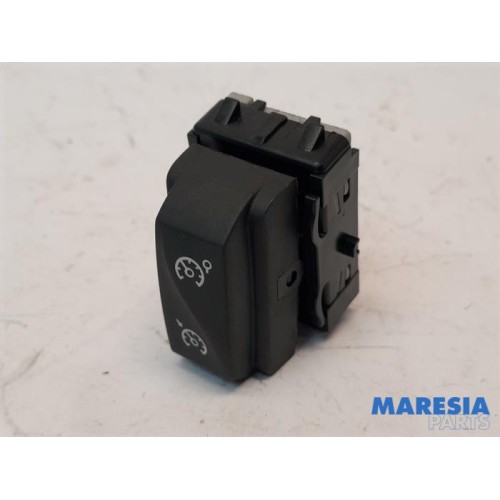 Renault - Scenic - Cruise control switch