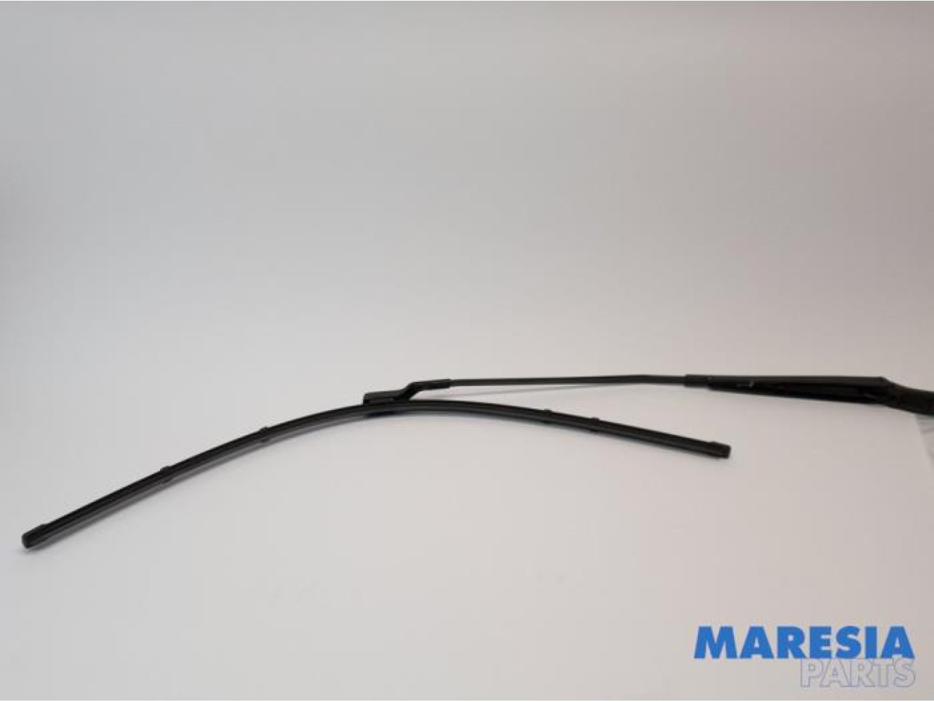 Peugeot - 3008 - Front wiper arm