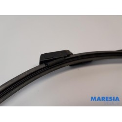 Peugeot - 3008 - Front wiper arm