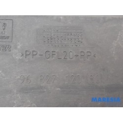 Peugeot - 3008 - Afdekplaat motor