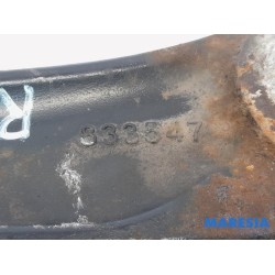 Peugeot - 3008 - Bras de suspension avant droit