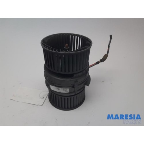 Renault - Scenic - Heating and ventilation fan motor