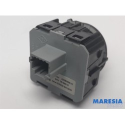 Renault - Scenic - On-board computer controller