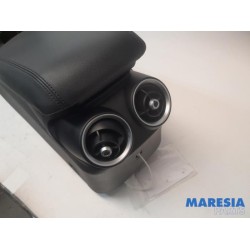 Alfa Romeo - Giulia - Middle console