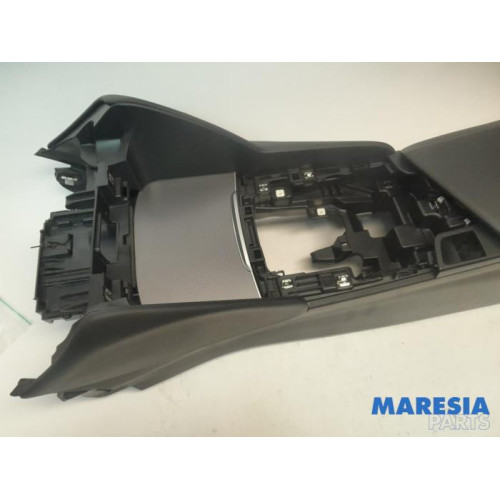 Alfa Romeo - Giulia - Console centrale