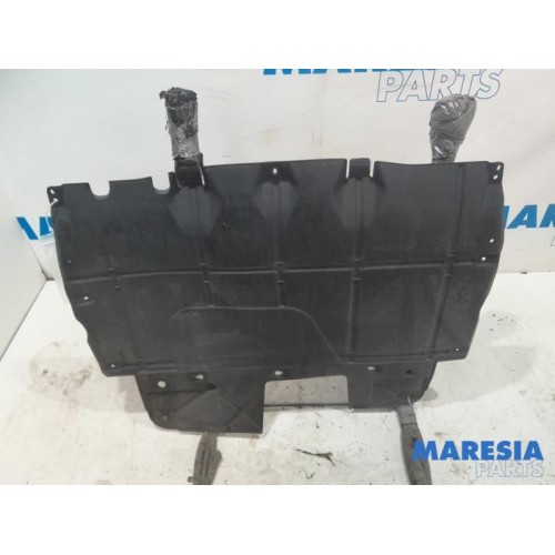 Fiat - Punto - Engine protection panel