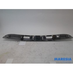 Renault - Scenic - Tailgate handle