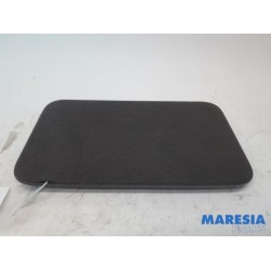 Renault - Scenic - Storage compartment