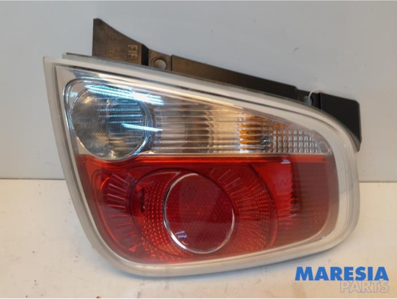 Fiat - 500 - Taillight, right