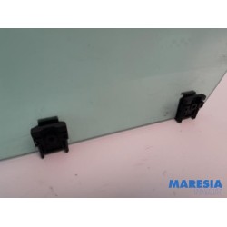 Peugeot - 3008 - Türscheibe 4-türig links vorne