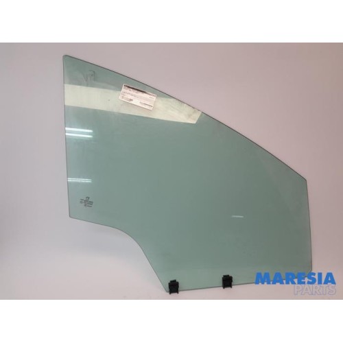 Peugeot - 3008 - Door window 4-door, front right
