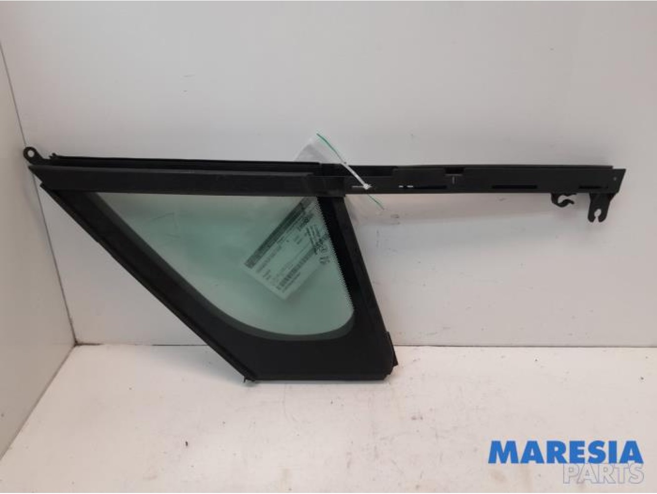 Peugeot - 3008 - Dreieckfenster links vorne