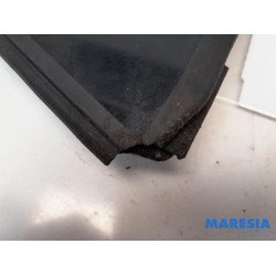 Peugeot - 3008 - Dreieckfenster links vorne