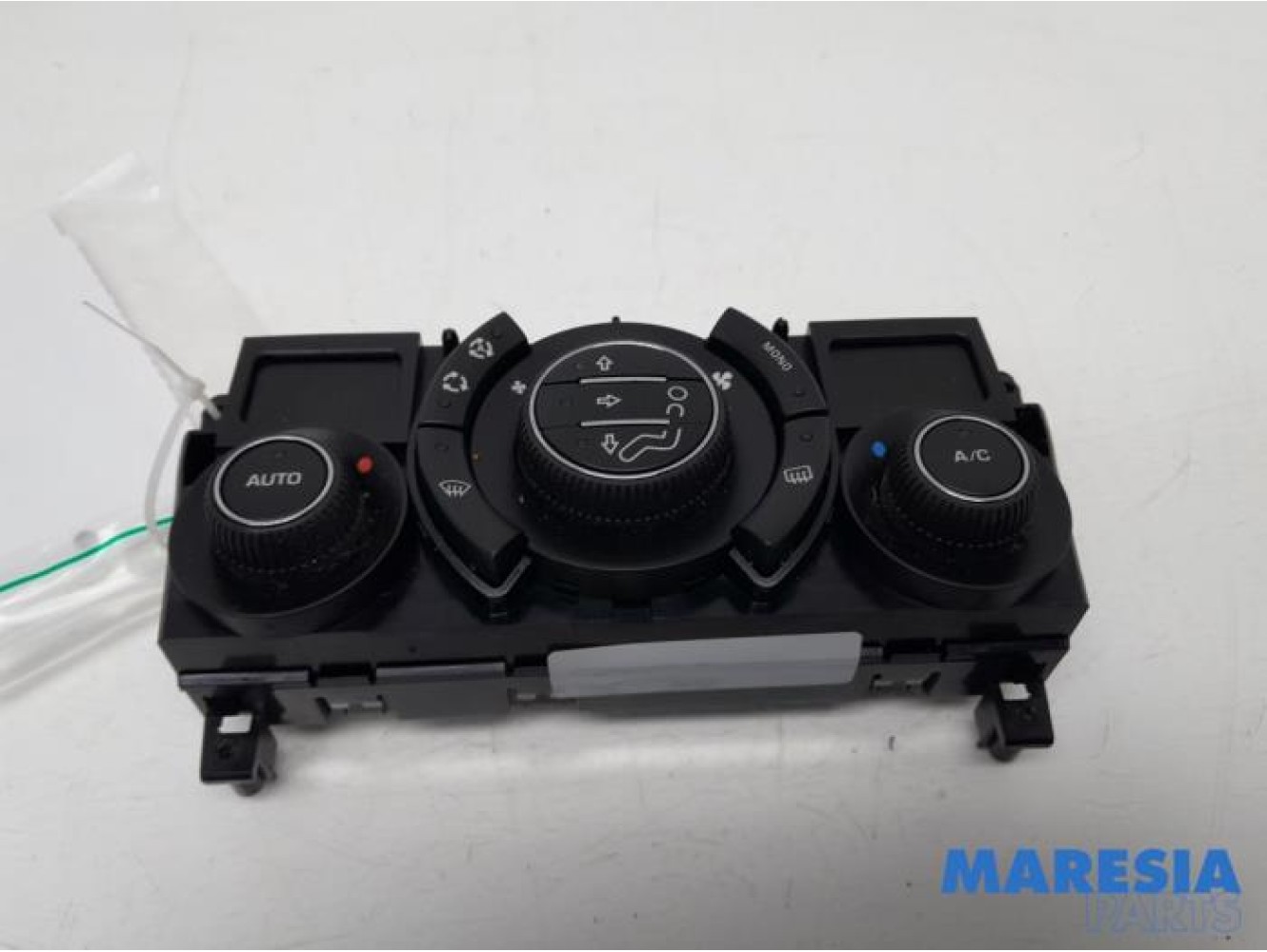 Peugeot - 3008 - Panneau de commandes chauffage