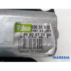 Peugeot - 3008 - Rear wiper motor