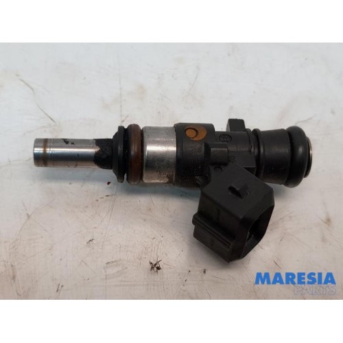 Renault - Megane - Injector (petrol injection)