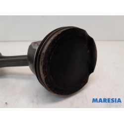 Renault - Megane - Connecting rod