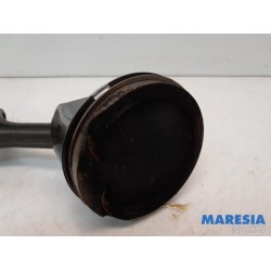 Renault - Megane - Connecting rod