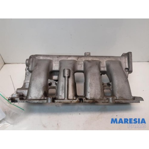 Renault - Megane - Intake manifold