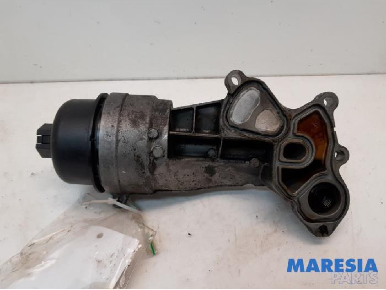 Peugeot - 308 - Oil filter holder