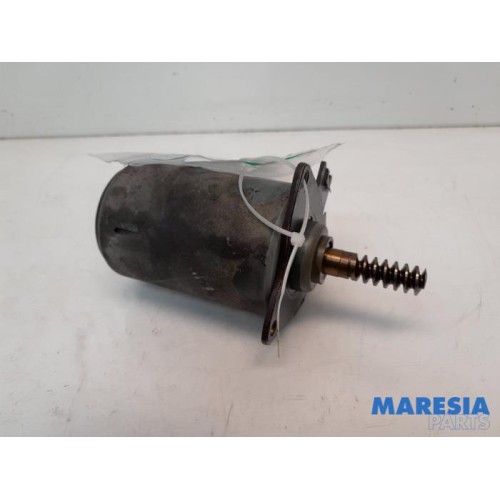 Peugeot - 308 - Camshaft adjuster