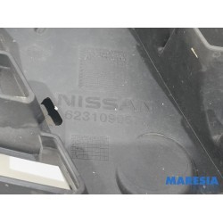 Nissan - NV300 - Grille