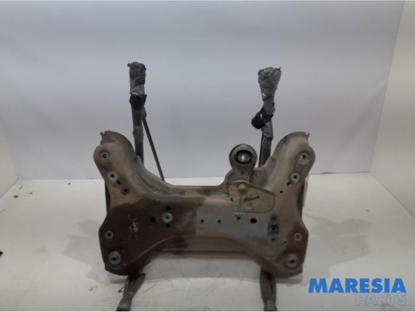 Nissan - NV300 - Subframe