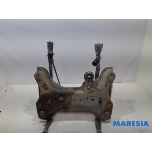Nissan - NV300 - Subframe