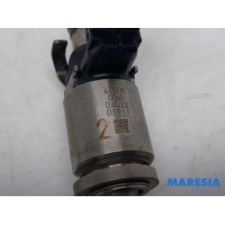 Renault - Megane - Injector (petrol injection)