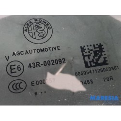 Alfa Romeo - Giulia - Türscheibe 4-türig links hinten