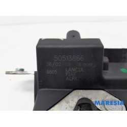 Alfa Romeo - Mito - Mécanique de verrouillage hayon