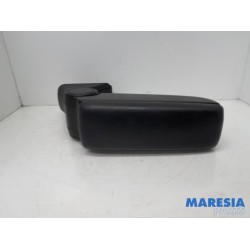 Alfa Romeo - Mito - Armrest