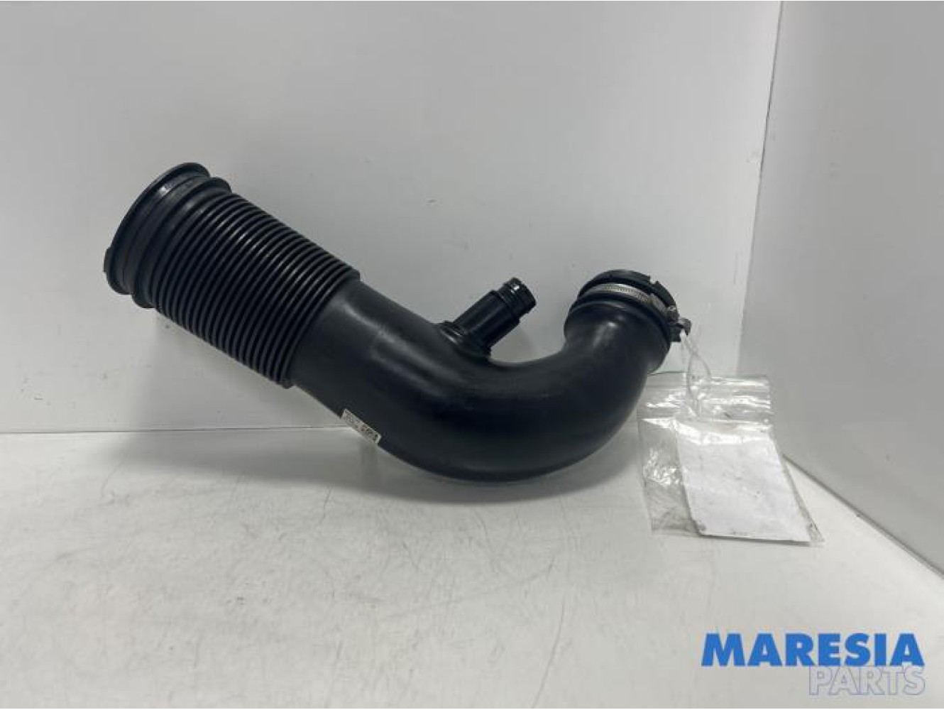 Alfa Romeo - Giulia - Air intake hose