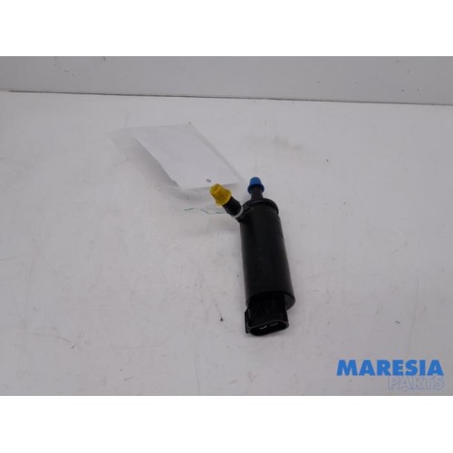Alfa Romeo - Mito - Headlight washer pump