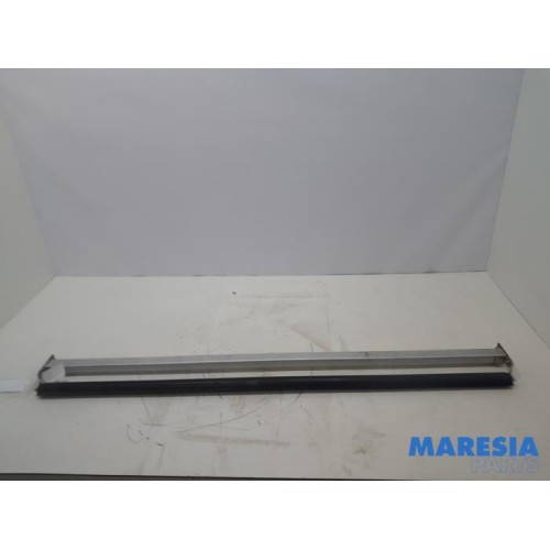 Nissan - NV300 - Roof rack