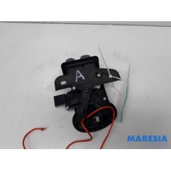 Alfa Romeo - Giulia - Tailgate lock mechanism