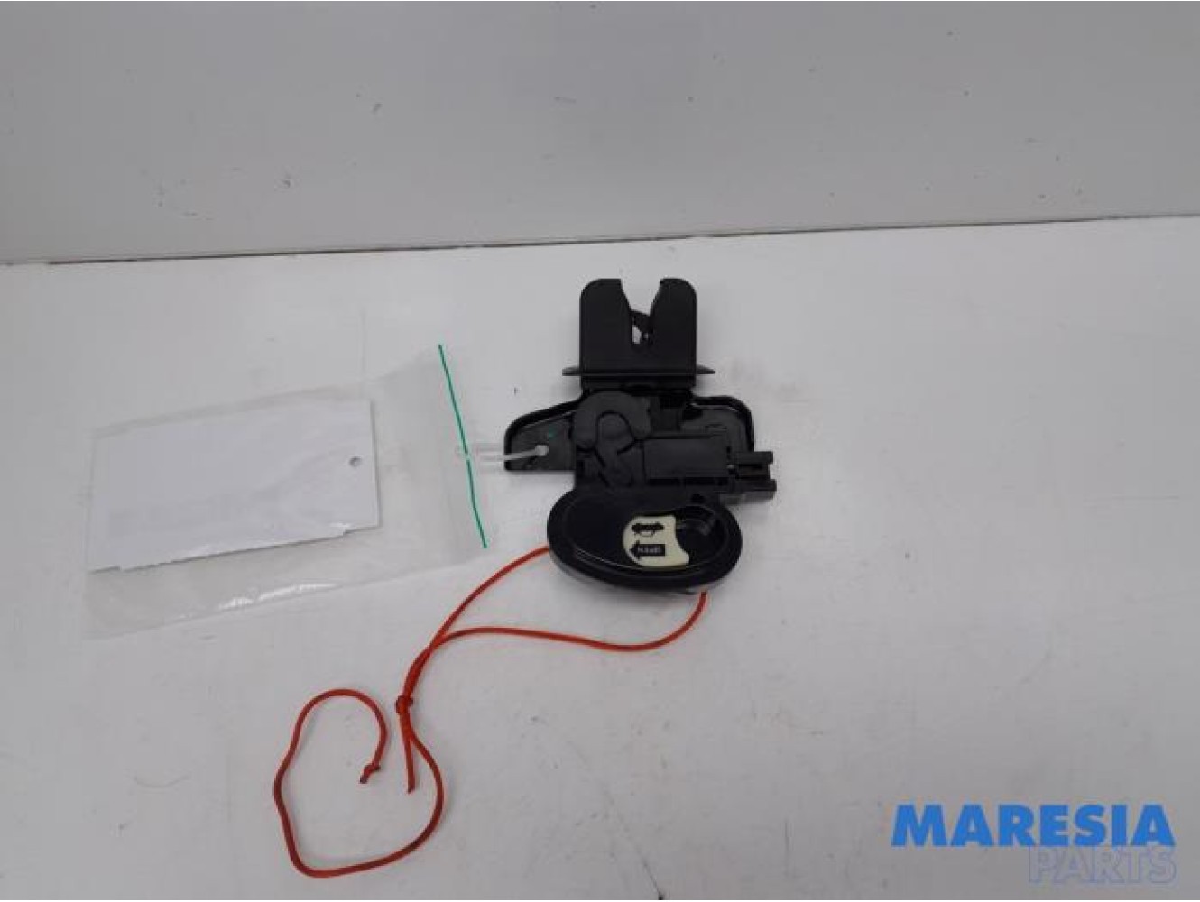 Alfa Romeo - Giulia - Tailgate lock mechanism