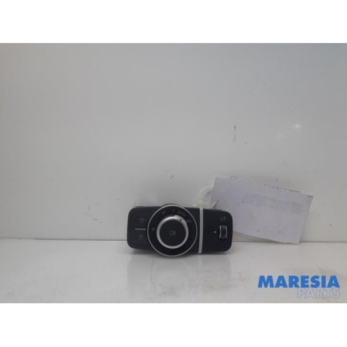 Alfa Romeo - Giulia - Light switch