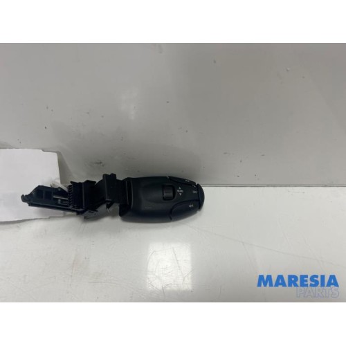Citroen - C3 - Steering wheel mounted radio control