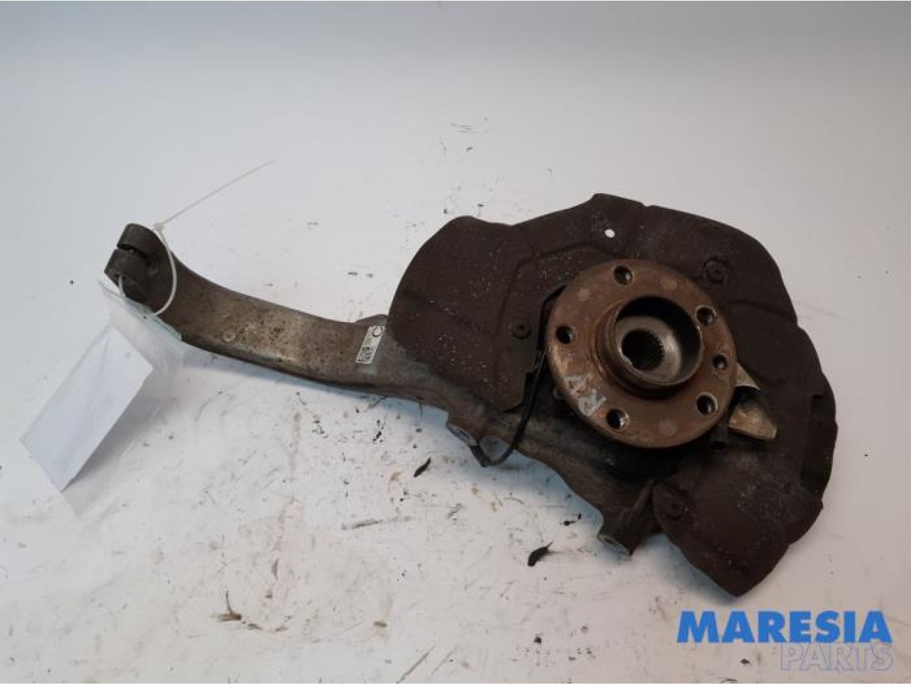 Alfa Romeo - Giulia - Knuckle, front right