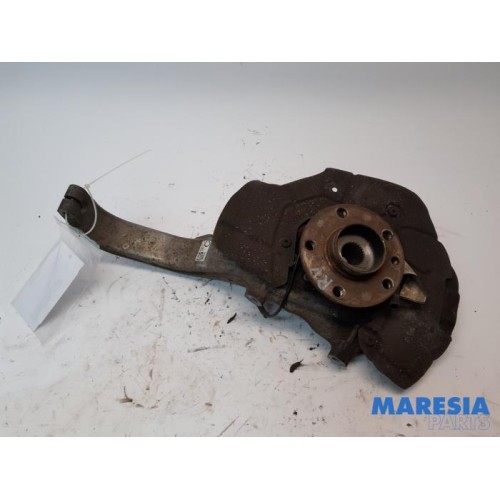 Alfa Romeo - Giulia - Knuckle, front right