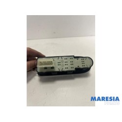 Citroen - C3 - Multi-functional window switch