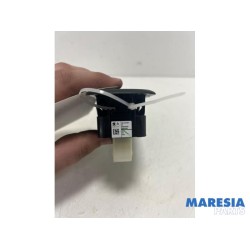 Citroen - C3 - Multi-functional window switch