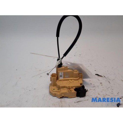 Alfa Romeo - Giulia - Front door lock mechanism 4-door, right