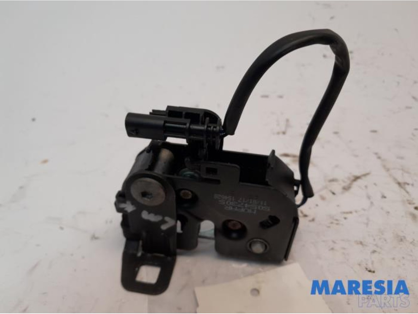 Alfa Romeo - Giulia - Bonnet lock mechanism
